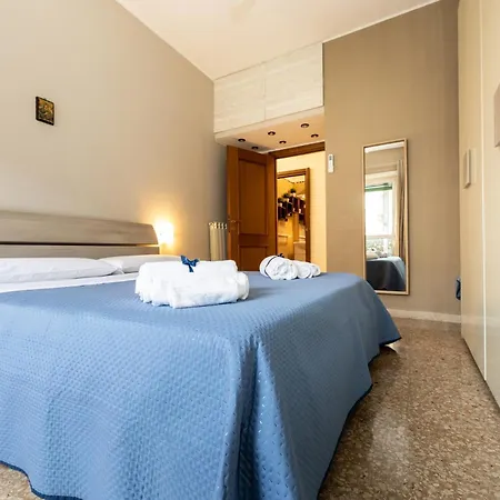 Big Air Conditioning Wifi Netflix 90 Mq Lägenhet