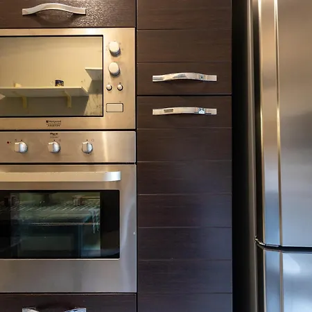 Big Air Conditioning Wifi Netflix 90 Mq Rom