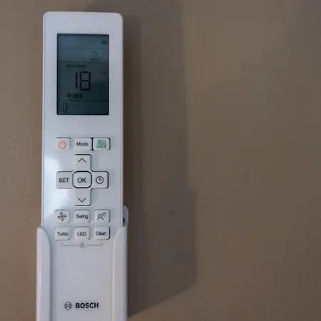 Big Air Conditioning Wifi Netflix 90 Mq Lägenhet