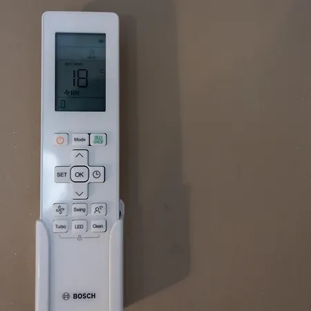 Big Air Conditioning Wifi Netflix 90 Mq Daire