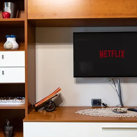 Big Air Conditioning Wifi Netflix 90 Mq * Rom